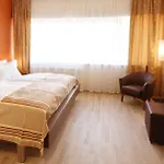 Отель Lava - 24 H Check-in - Naehe Lkh, Landeskrankenhaus, Фельдбах