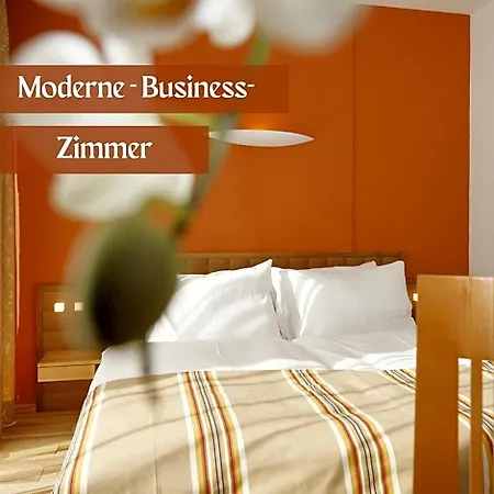 Lava - 24 H Check-in - Naehe Lkh, Landeskrankenhaus, Hotel 3*