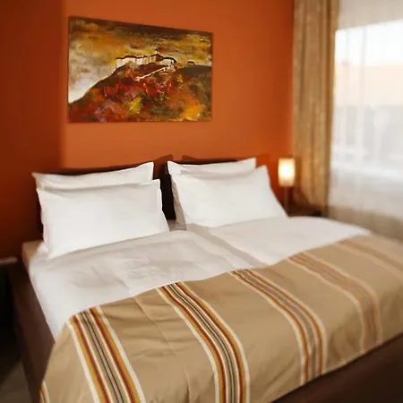 Hotel Lava Inn - 24 H Check-In - Naehe Lkh, Landeskrankenhaus, Feldbach